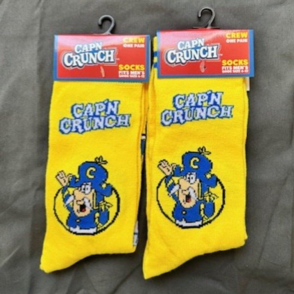2 Pair of Cap's Crunch Crew Socks Men's Shoe Size 6-12 Holiday Christmas Gift
